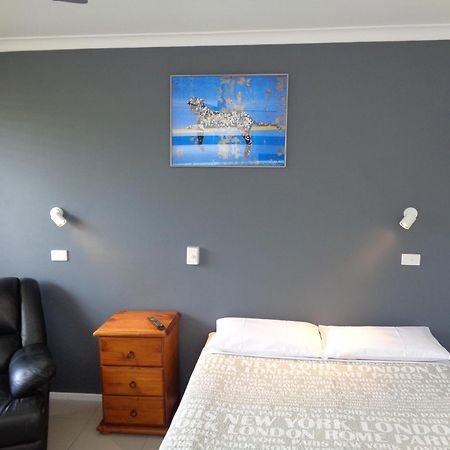 Aspley Sunset Motel الغرفة الصورة